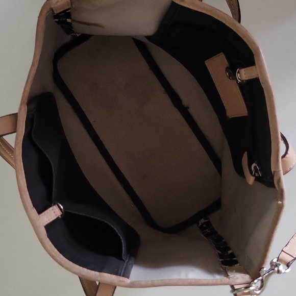 Coach Gray, Black & Cream🪴* - Picture 4 of 7